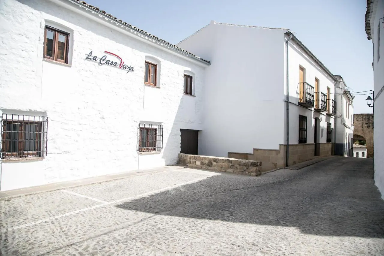 Apartamentos Turisticos La Casa Vieja Sabiote 0*,