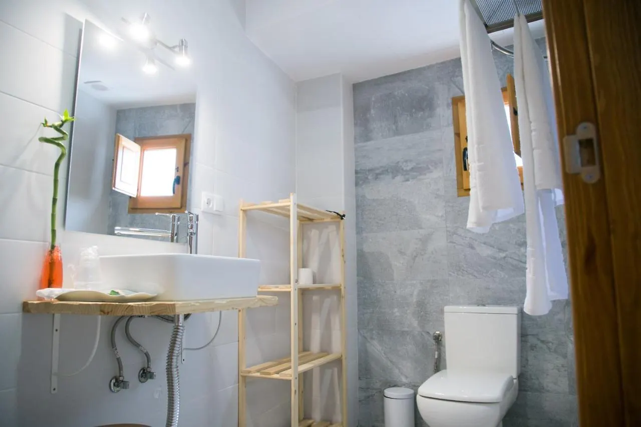 Apartamentos Turisticos La Casa Vieja 萨比奥特 0*,