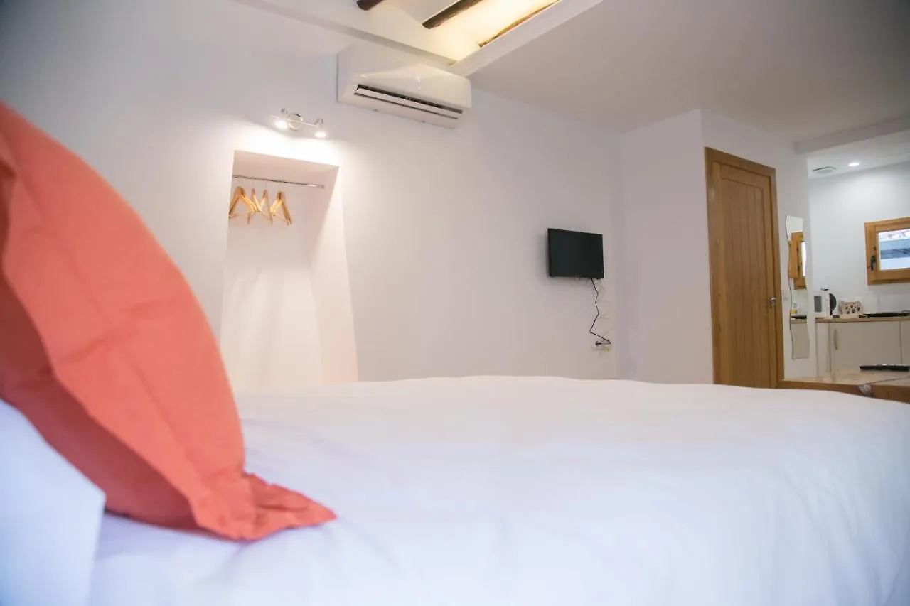 Apartamentos Turísticos La Casa Vieja Sabiote
